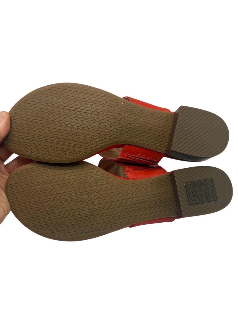 Michael Kors Womens Sandals Size 8.5 Red Leather Logo Thong Heeled Colorful Chic - Picture 9 of 12